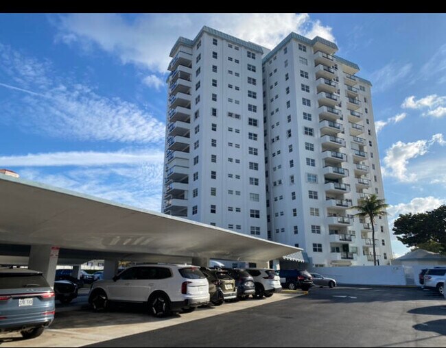 Building Photo - 1500 S Ocean Blvd