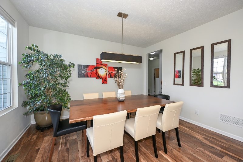 Building Photo - 4816 Lake View Dr