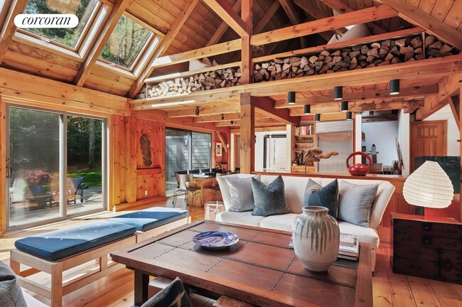 Building Photo - 15 Bull Path Cl