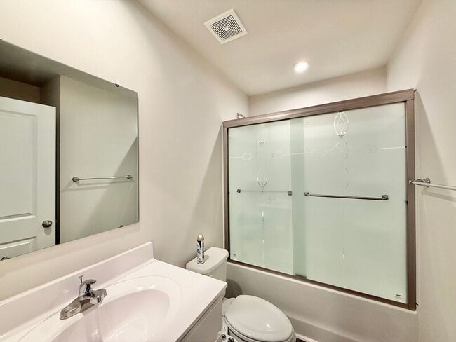 Building Photo - 1520 Indigo Creek Dr