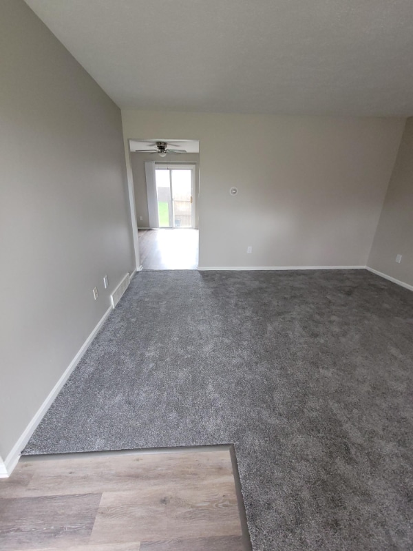 Building Photo - 2206 Harsh Ave SE