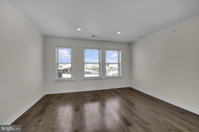 Building Photo - 2971 Amber St