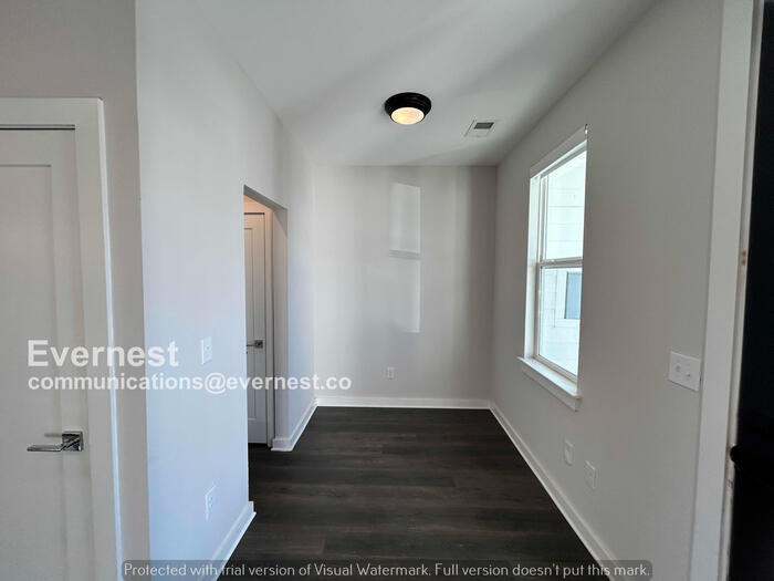 Building Photo - 108 Ethelyne Wy