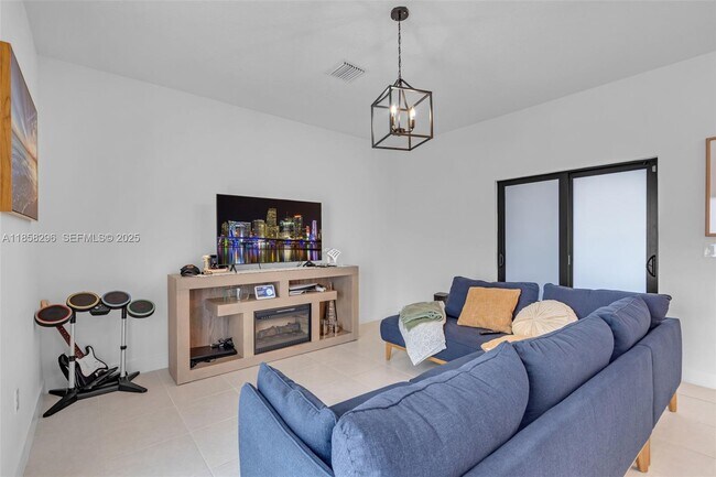 Building Photo - 4450 NW 83rd Pkwy