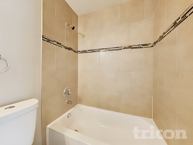 Building Photo - 12293 103rd St N