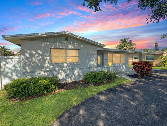 Building Photo - 5051 SW 93rd Ave