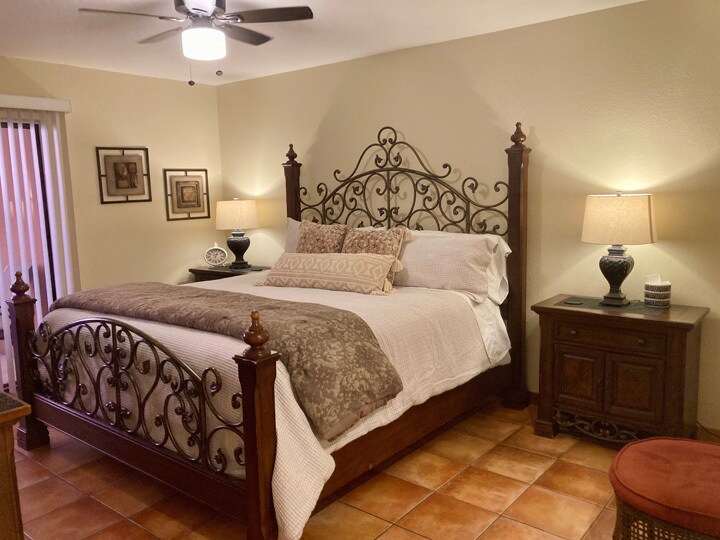 Building Photo - 12212 N Paradise Village Pky W