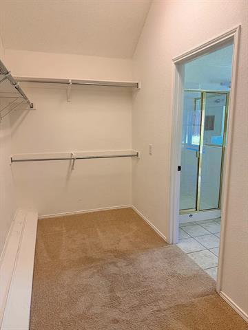 Building Photo - 7015 Hillwood Dr