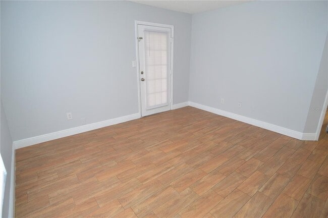 Building Photo - 8722 Mallard Reserve Dr