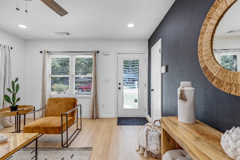 Building Photo - 2933 Cloverhurst Dr