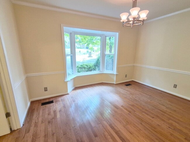 Building Photo - 125 Ivywood Dr