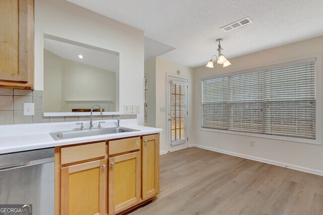 Building Photo - 503 Hunterian Pl