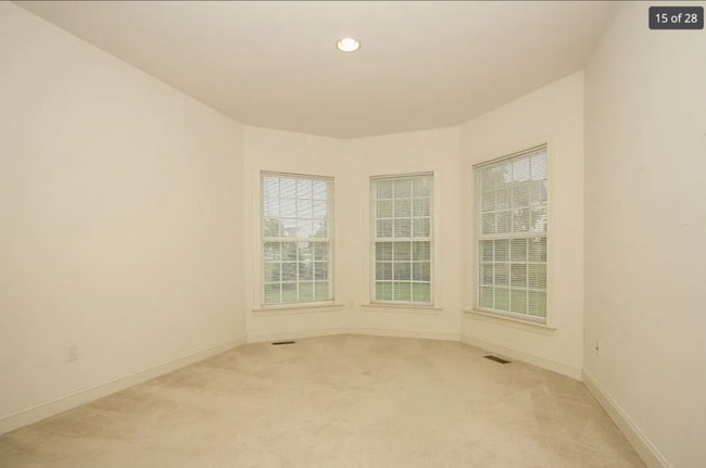 Building Photo - 317 Chamborley Dr