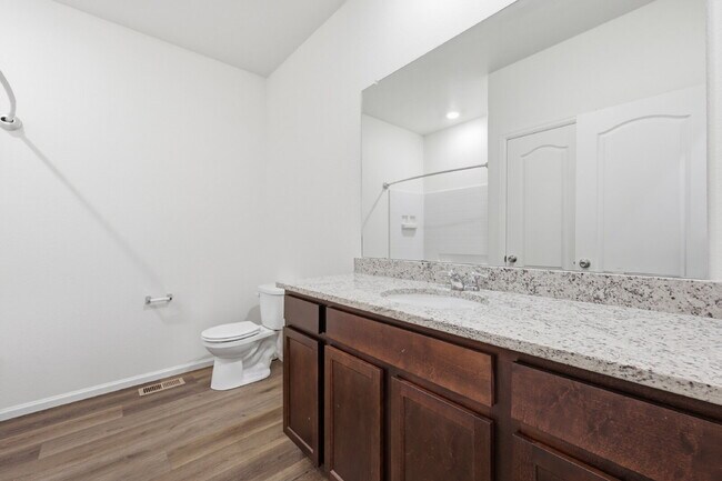 Building Photo - $2,295.95,  3 Bed, 2 Bath Home In Co Springs with Fenced in Yard!