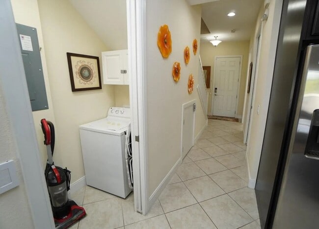 Building Photo - 510 Captiva Dr