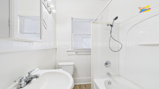 Building Photo - 362 N Holyoke Pl