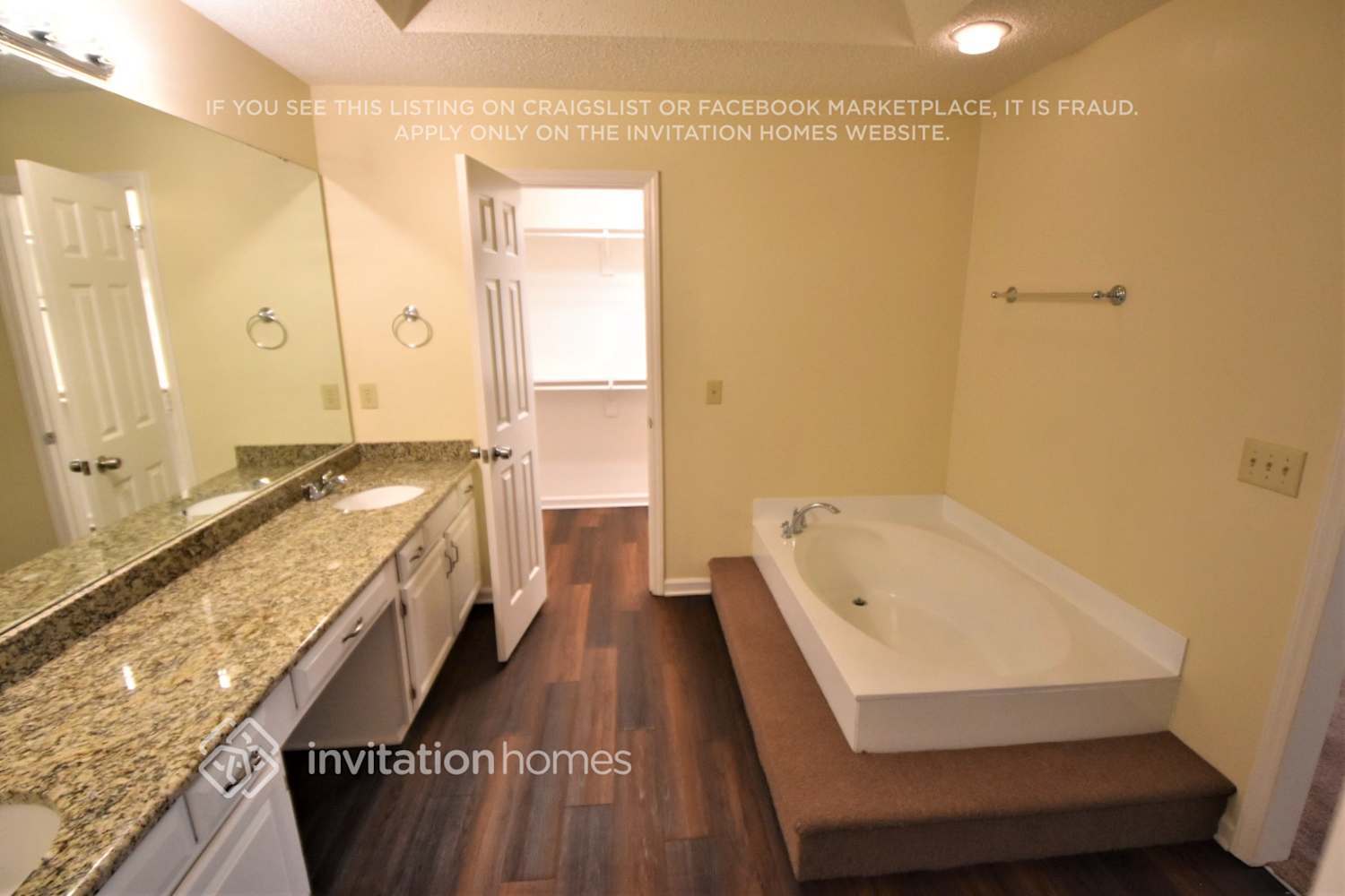 Building Photo - 13101 Angel Oak Dr