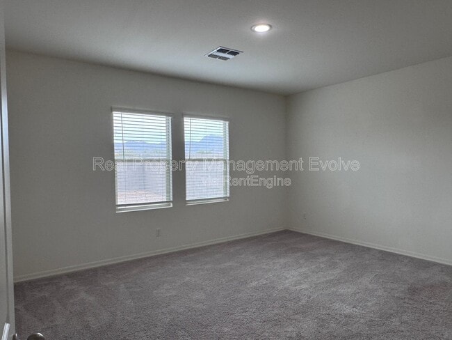 Building Photo - 4710 N 194th Dr