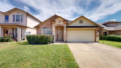 Building Photo - REMODELED BEAUTY WAITING FOR YOU BY FORT H...
