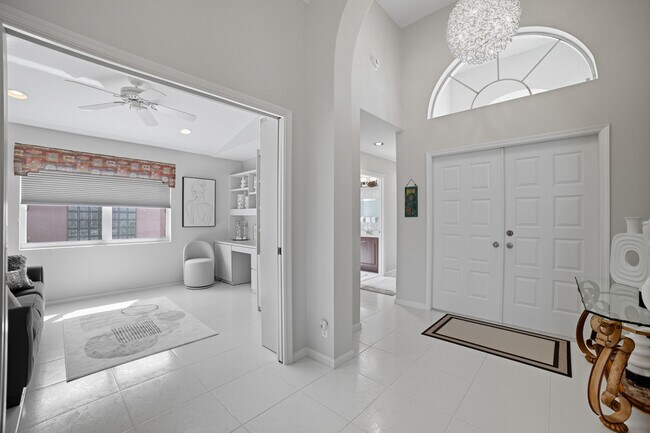 Building Photo - 12573 Coral Lakes Dr