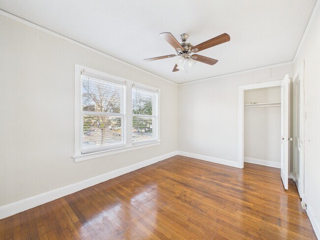 Building Photo - 1920 Richmond Ave.