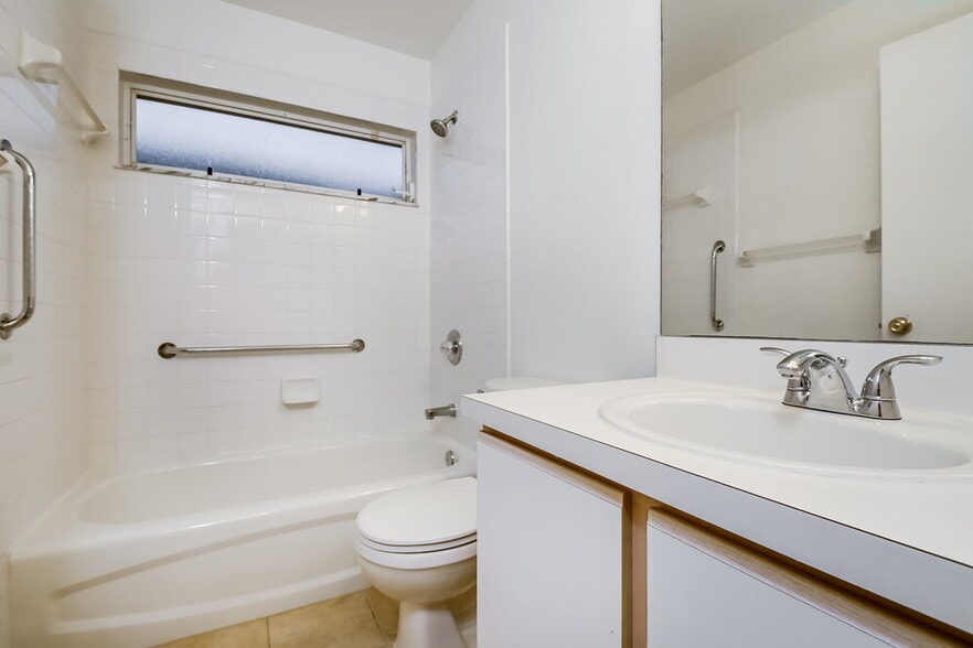 Building Photo - 13205 Prestwick Creek Dr