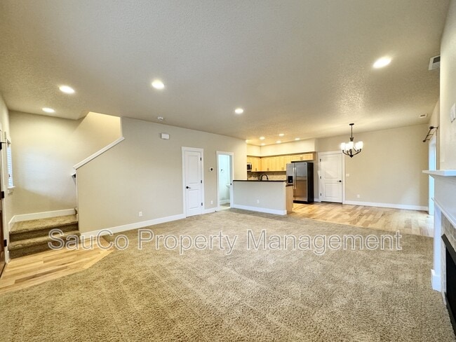 Building Photo - 322 SW Marsuda Terrace