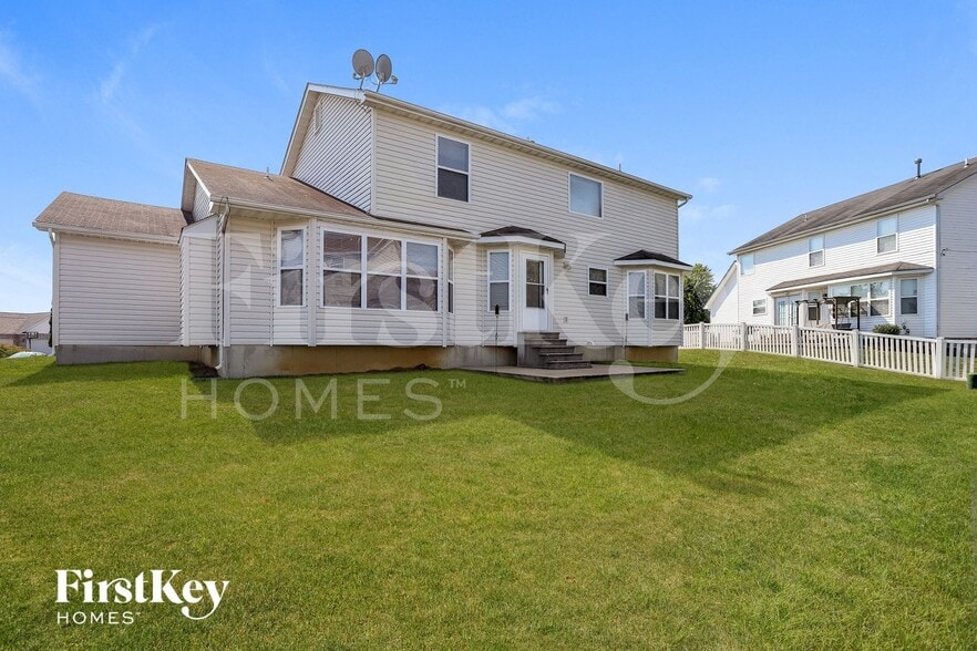 Building Photo - 250 Old Chesapeake Dr