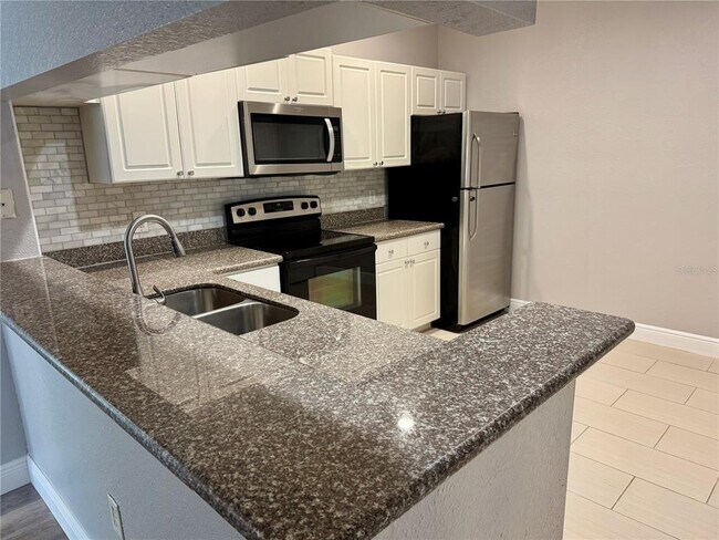 Building Photo - 1514 Arbor Lakes Cir