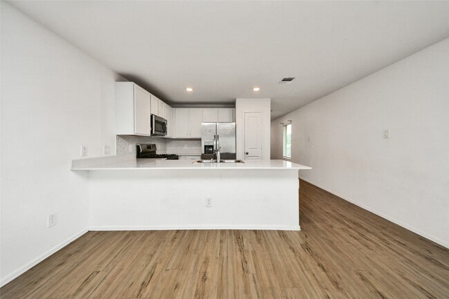 Building Photo - 18915 Sorento Bay Ln