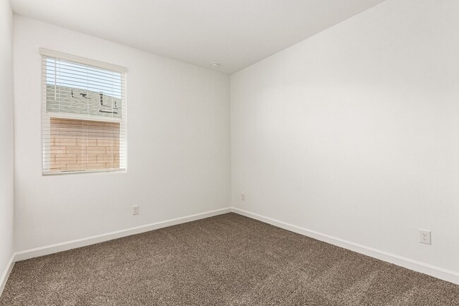 Building Photo - Brand New - Never Lived In 4 Bedroom / 2 Bath Home in San Tan Valley AZ