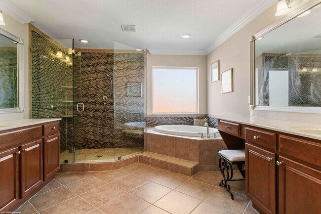 Building Photo - 3440 Oakmont Estates Blvd