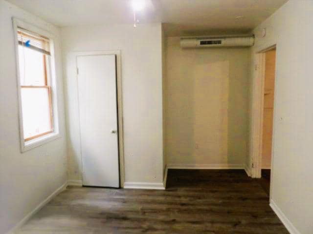 Building Photo - 107 Kelburn St