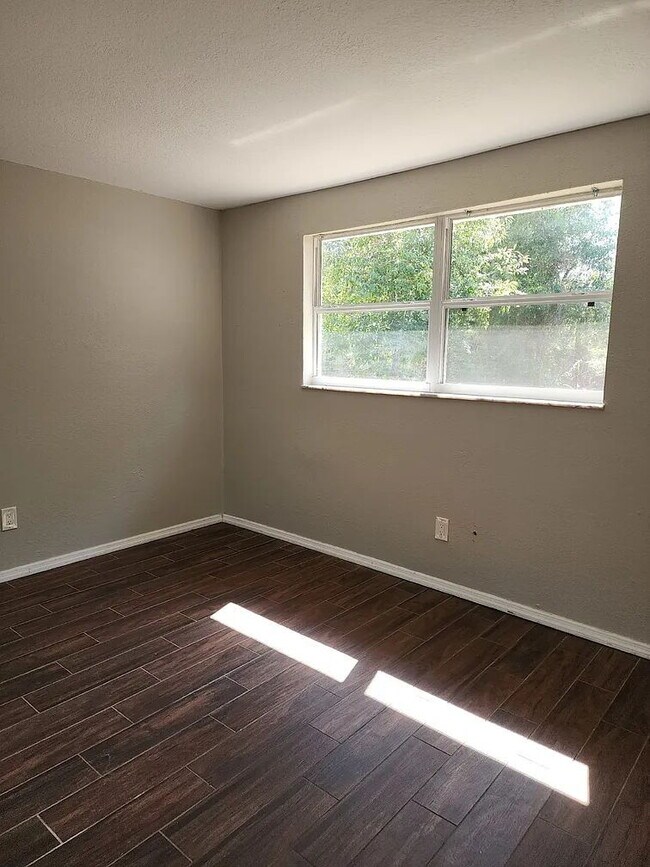 Building Photo - 1414 Coppertree Dr