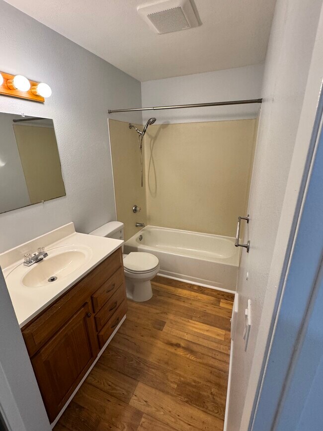 Building Photo - 16115 4th Ave NE