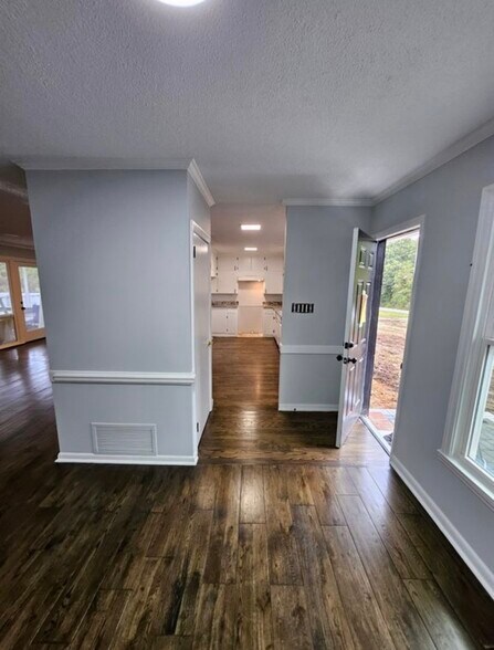 Building Photo - 6383 Elevation Rd