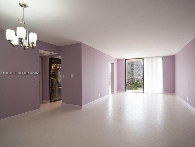 Building Photo - 290 174th St