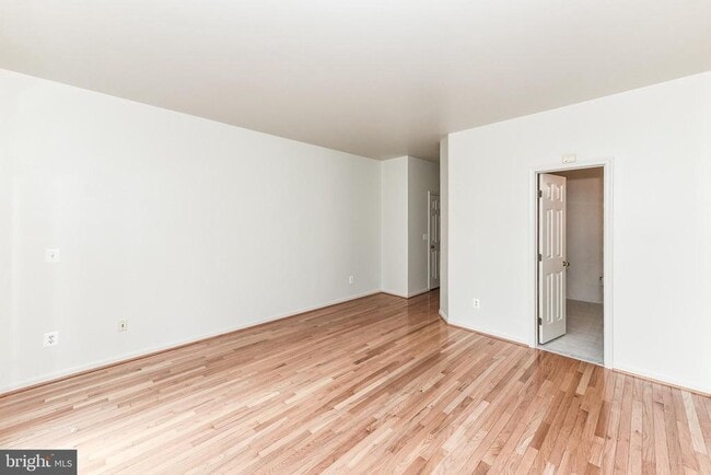 Building Photo - 9804 Bolton Village Ct