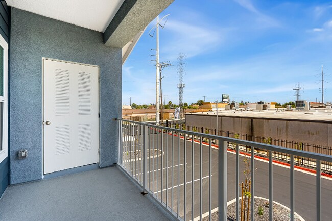 Building Photo - 6470 Stockton Blvd