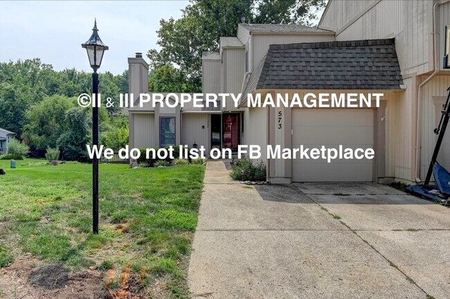 Building Photo - 537 NW Valleybrook Rd