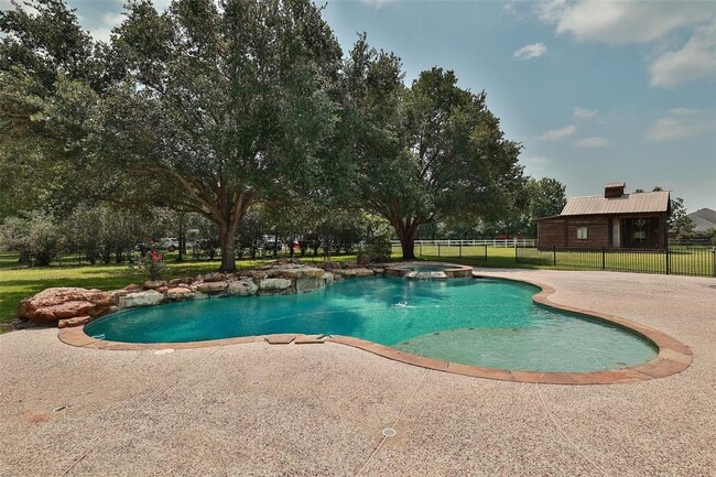 Building Photo - 19907 Stone Lake Cir