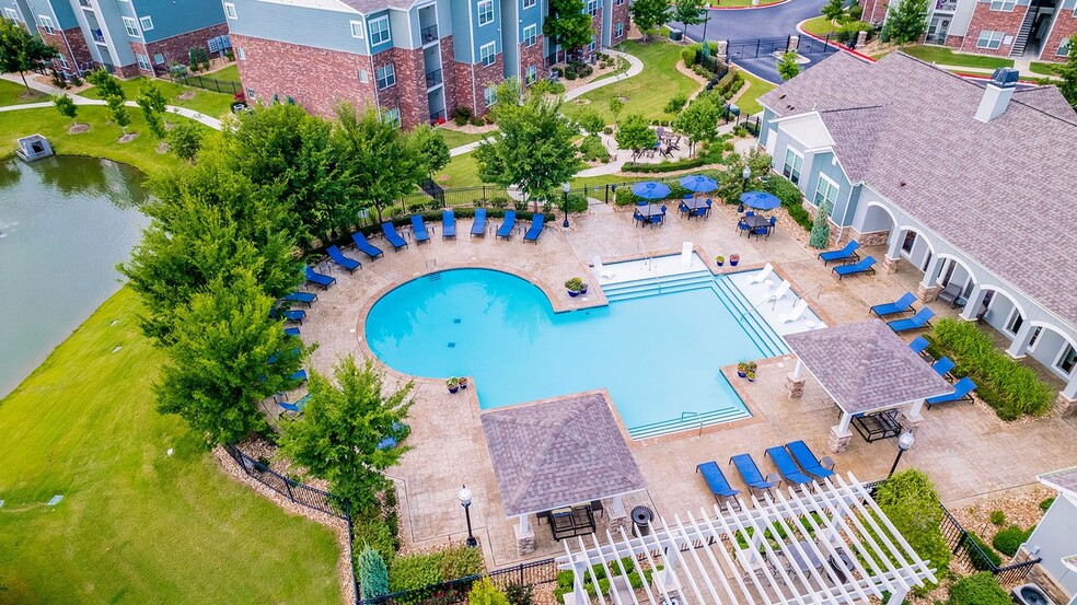 Creekside Apartment Homes 2401 W Omaha St Broken Arrow OK 74012