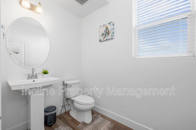 Building Photo - 766 S 850 W