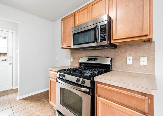 Building Photo - 2831 Maybrook Hollow Ln