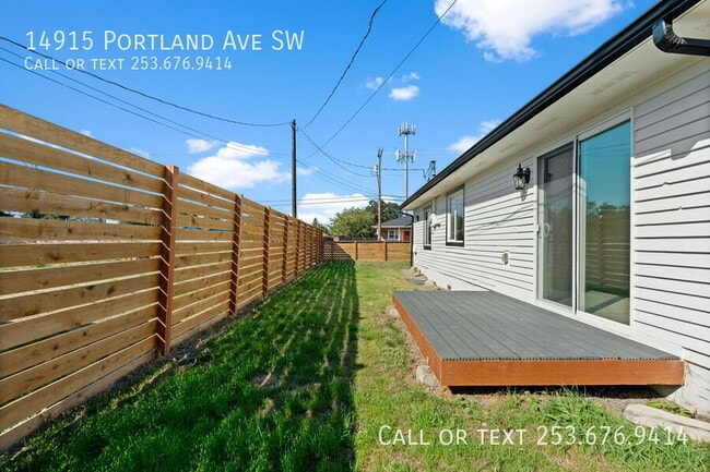Building Photo - 14915 Portland Ave SW