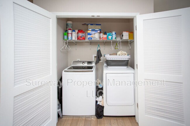 Building Photo - 6 Regency Ct