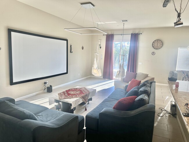 Building Photo - 31715 Avenida Alvera