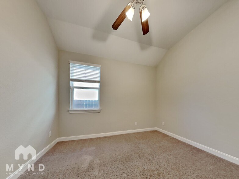 Building Photo - 24622 Windmill Canyon Ln