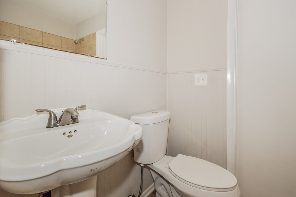 Building Photo - 4404 Mesa Ct