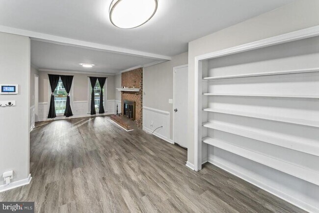 Building Photo - 2320 Harpoon Dr
